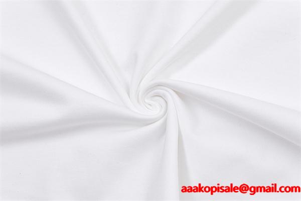 AMI PARIS アミ パリス コピー 2025秋冬コーデ 中厚素材 ブラック 刺繍 トレーナー