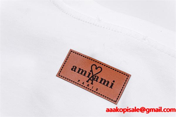 AMI PARIS アミ パリス コピー 2025秋冬コーデ 中厚素材 ブラック 刺繍 トレーナー