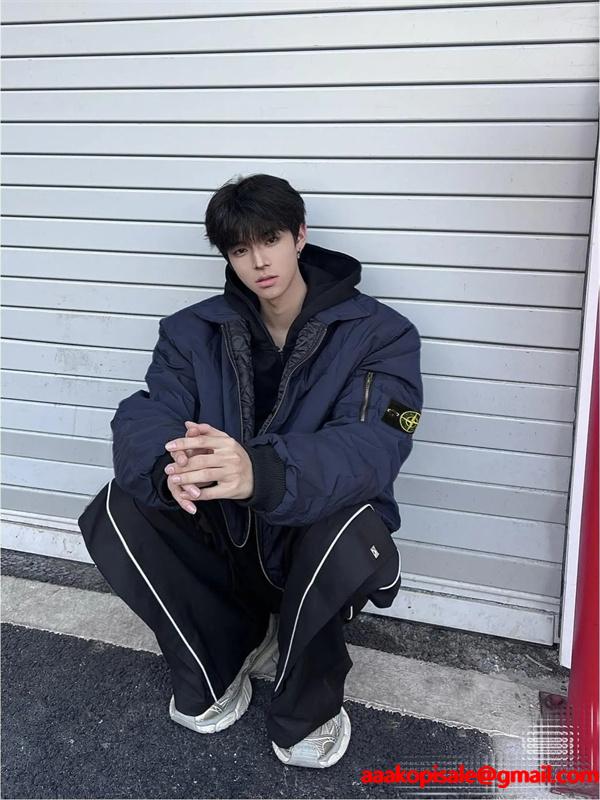 STONE ISLAND ストーンアイランド コピー ネイビー シルエット 着回し力抜群 中綿ジャケット