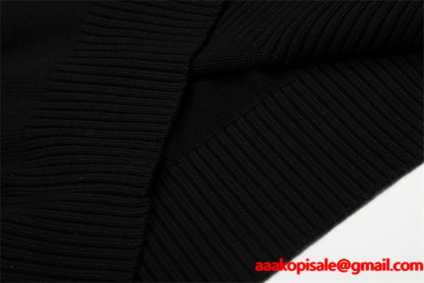 2025秋冬 即完売 ワンポイントハート ニット ユニセックス  AMI PARIS アミ パリス コピー