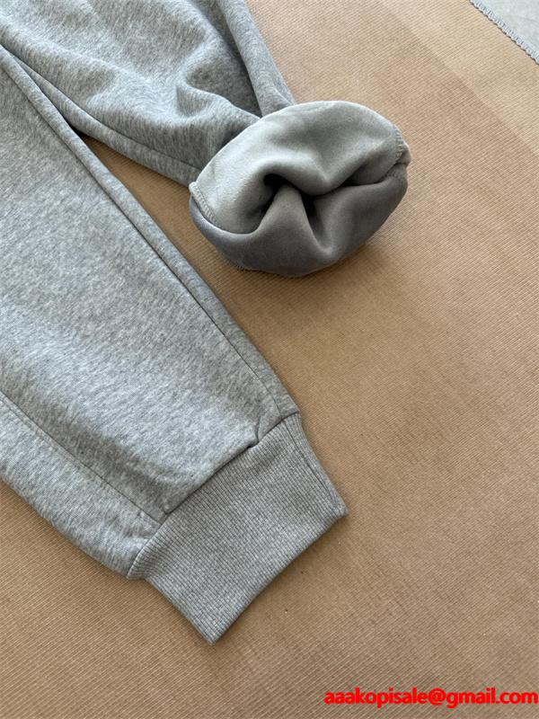 STONE ISLAND ストーンアイランド コピー 2025定番 プレミアム スウェットパンツ 裏起毛 