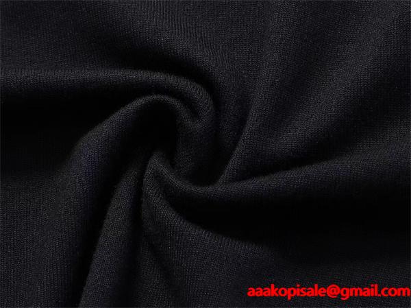 2025秋冬 セリーヌ コピー CELINE ミニロゴ セーター ホワイト×ブラック 上品