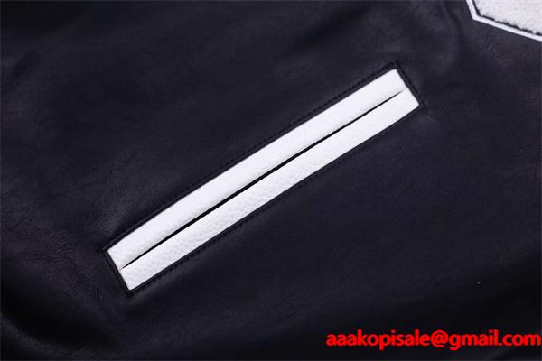 2025秋冬 CELINE ブラック ジャケット トレンド感 洗練 都会的 セリーヌ コピー