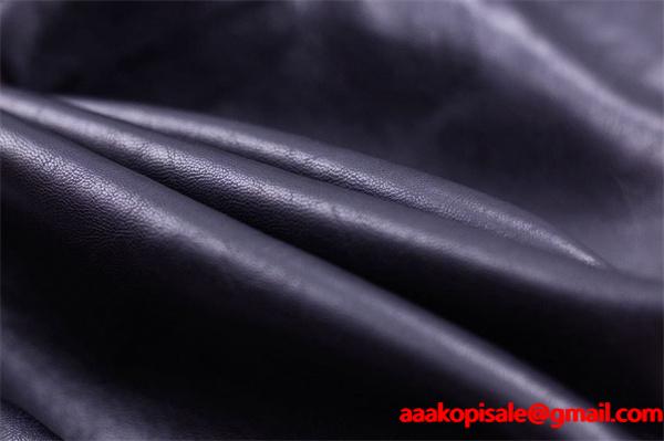 2025秋冬 CELINE ブラック ジャケット トレンド感 洗練 都会的 セリーヌ コピー