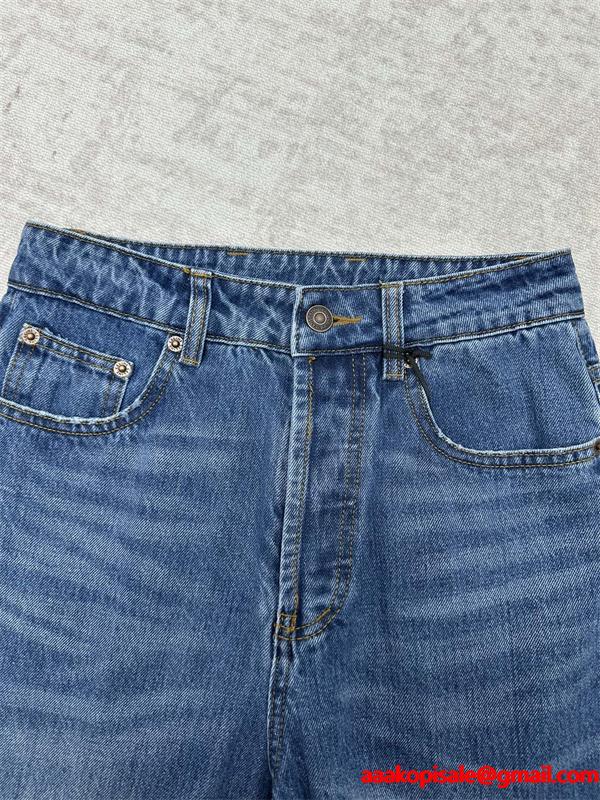 セリーヌ コピー 2025秋冬 CELINE ホワイト デニムパンツ 入手困難 当店イチオシ