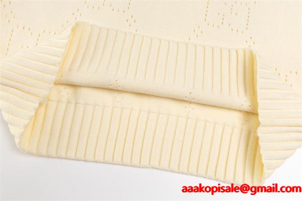 2026新作 GUCCI グッチ コピー アイボリー ニット 新作 上品 着心地抜群