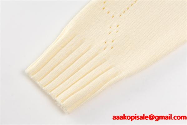 2026新作 GUCCI グッチ コピー アイボリー ニット 新作 上品 着心地抜群