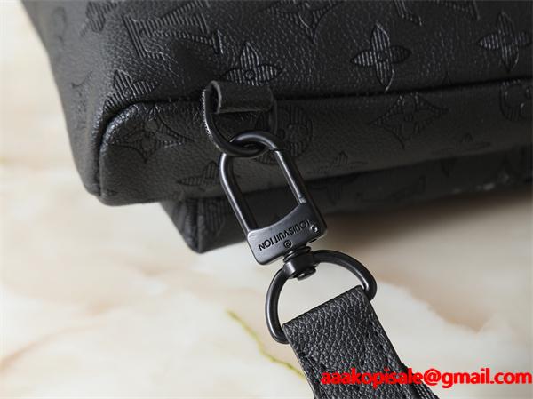 LOUIS VUITTON ルイヴィトン コピー 気モデル 高級感漂う モノグラム ボディバッグ 実用性抜群