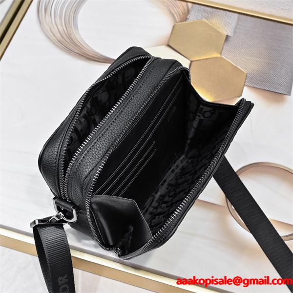 DIOR ディオール コピー コンパクト設計 ミニショルダーバッグ エンボス 軽量