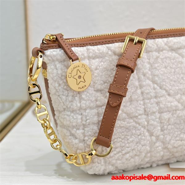 季節感 キルティングポーチ ふんわり素材 軽量 DIOR ディオール コピー