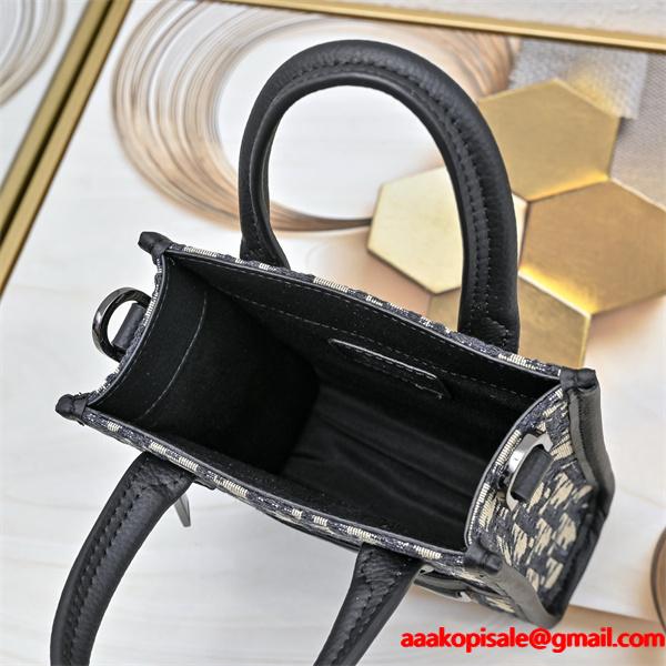 実用性抜群 縦型ミニショルダーバッグ 軽量 DIOR ディオール コピー