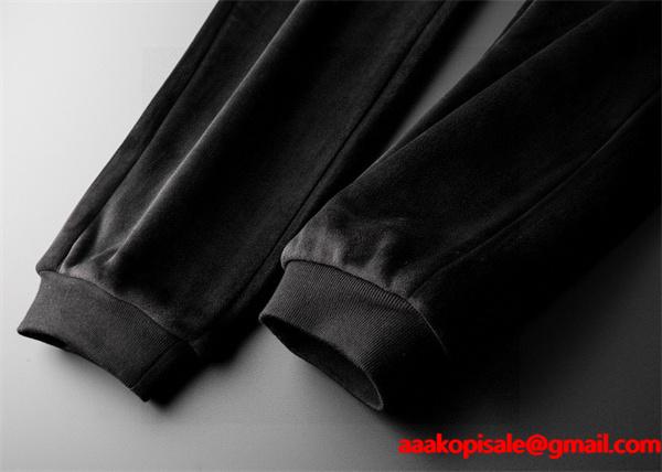 人気❤MONCLER❤モンクレールセットアップコピー2026トレンド最新ファッション逸品