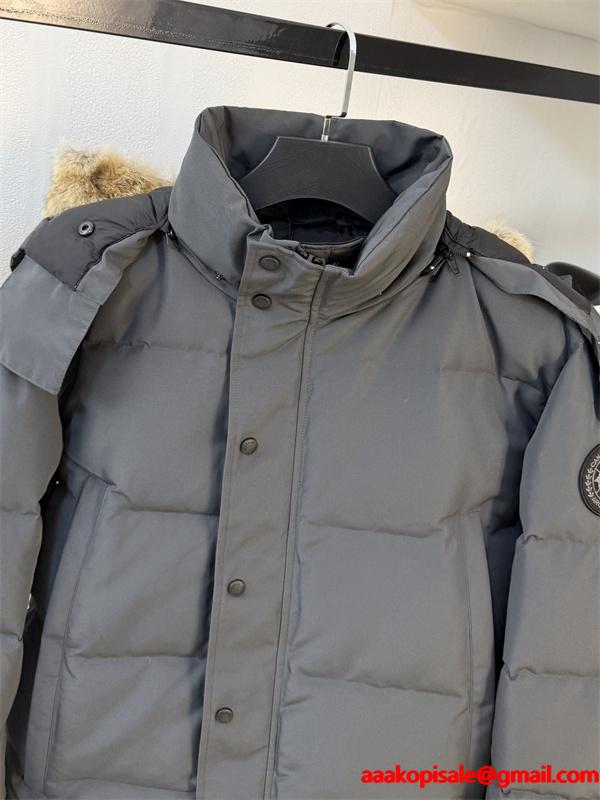 Canada Goose カナダグース コピー ダウンジャケット グレー 入手困難 人気モデル 防寒アウター