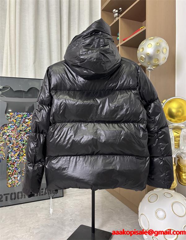 Canada Goose カナダグース コピー ダウンジャケット ホワイト 人気カラー 即完売モデル 高保温