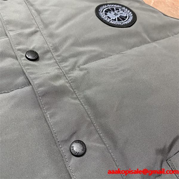 冬新登場 Canada Goose カナダグース 偽物 ダウンジャケット ネイビー 本格派 伝統 