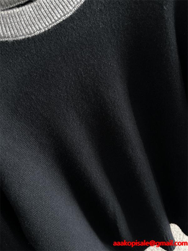 ダウンベスト グレー 限定 快適 着心地抜群 PRADA プラダ スーパーコピー