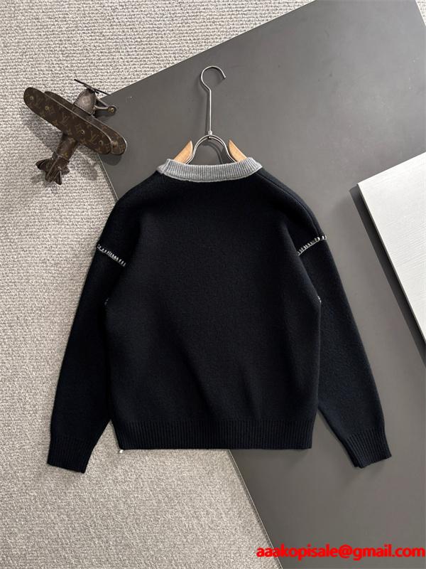 ダウンベスト グレー 限定 快適 着心地抜群 PRADA プラダ スーパーコピー