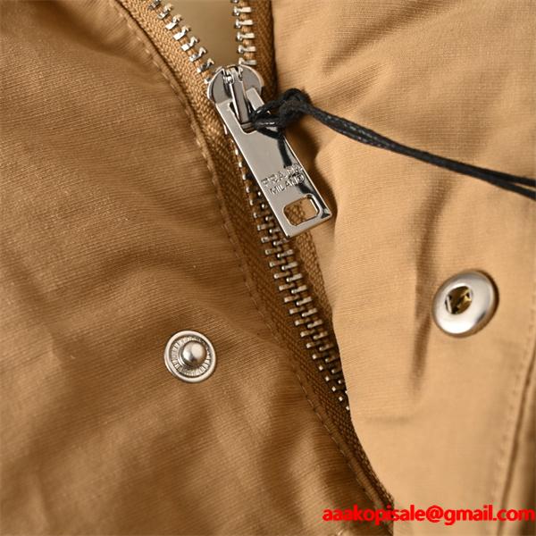 ダウンジャケット PRADA プラダ 偽物 ネイビー 期間限定 特価 最安値