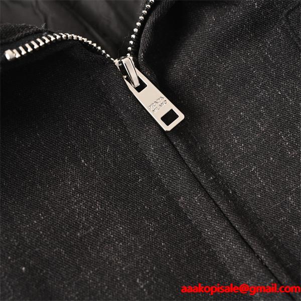  中綿ジャケット ブラック 便利 実用性抜群 おすすめ PRADA プラダ コピー