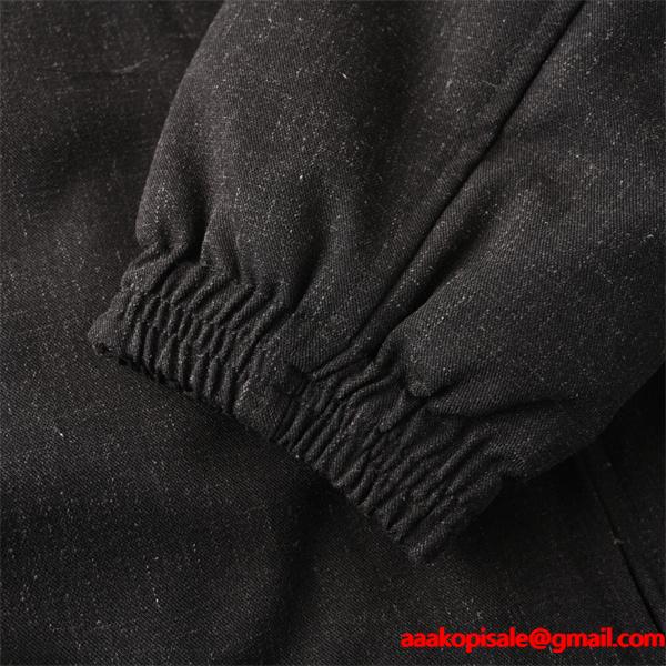  中綿ジャケット ブラック 便利 実用性抜群 おすすめ PRADA プラダ コピー