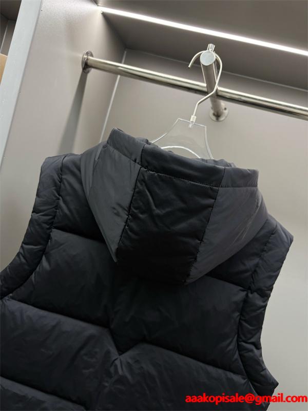 2026新着 PRADA プラダ コピー ダウンベスト ブラック 注目 実用性抜群