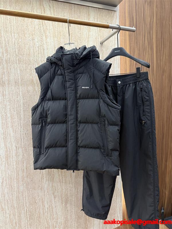 フード付きダウンジャケット ホワイト 新作 高級 快適 PRADA プラダ コピー