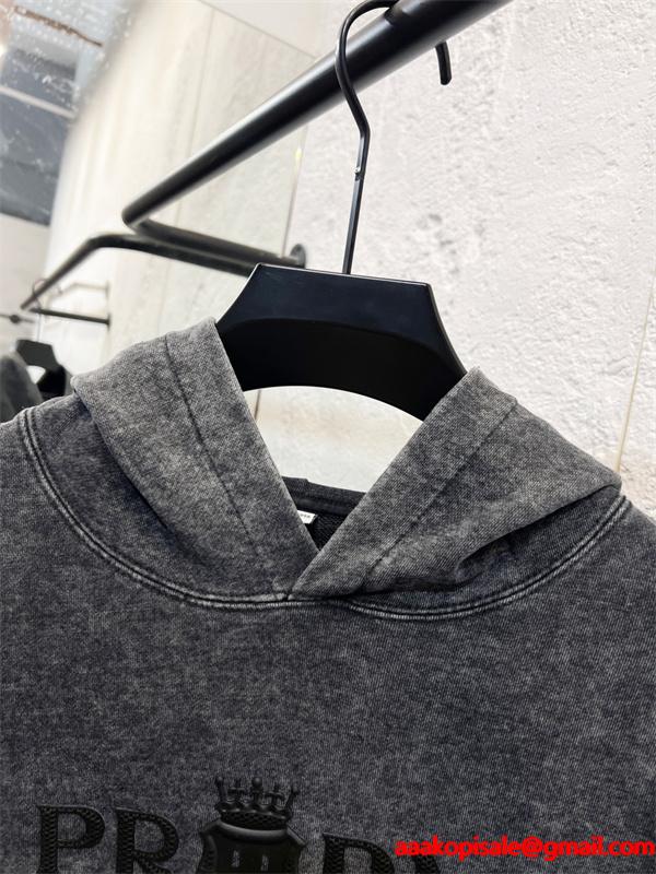 新登場 パーカー グレー 売れ筋 着心地抜群 カジュアル PRADA プラダ 偽物