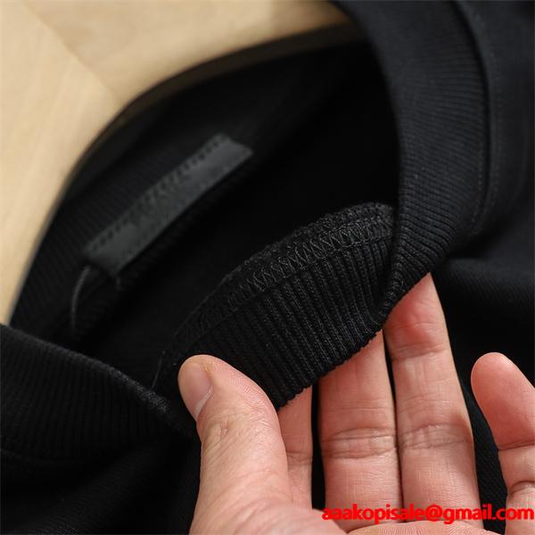 新作 PRADA プラダ 偽物 パーカー ブラック／ホワイト 話題 トレンド