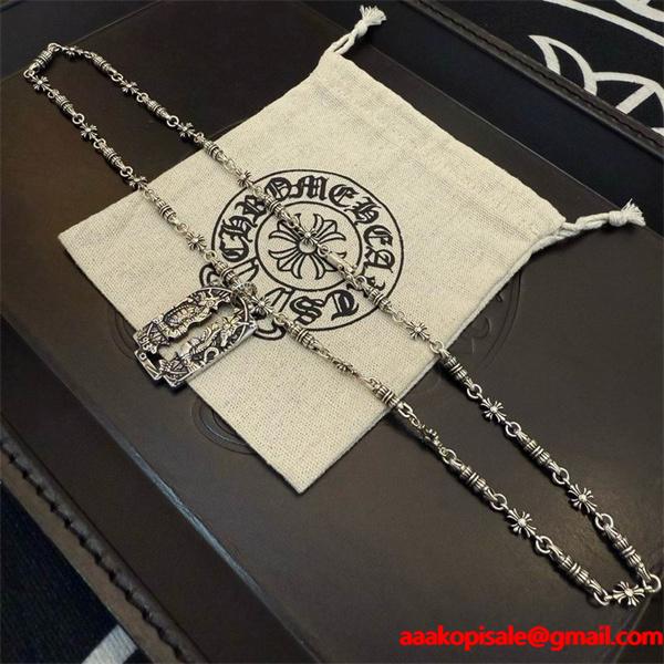 CHROME HEARTS クロムハーツ コピー 新登場 ゴシック調クロスネックレス 重厚 話題沸騰