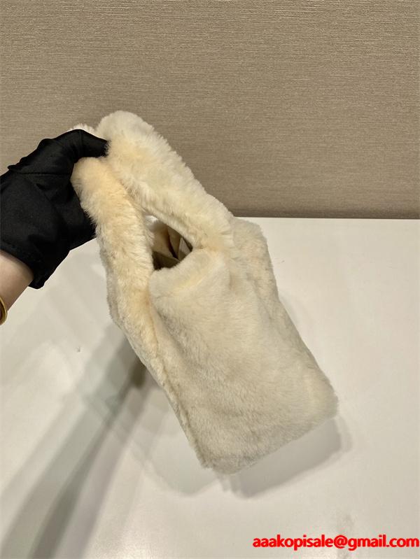 可愛い☆1BA349プラダハンドバッグコピー2026最新コレクションふわふわ人気