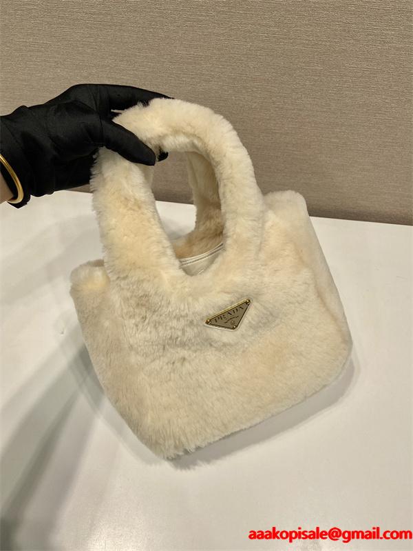 可愛い☆1BA349プラダハンドバッグコピー2026最新コレクションふわふわ人気