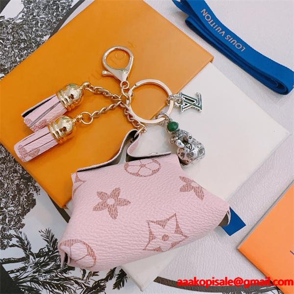 注目度抜群　ルイ・ヴィトン　キーホルダーコピー　華やかなデザイン LOUIS VUITTON_ブランド コピー 激安(日本最大級)