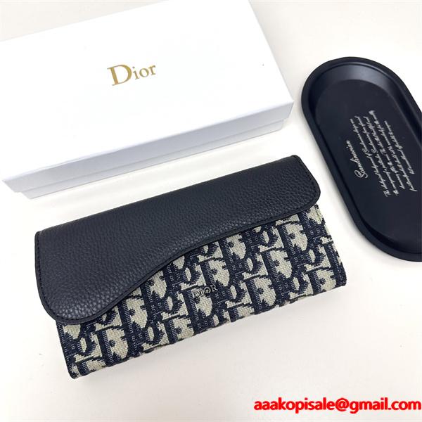 トレンド★★2026秋冬におすすめ着こなし_ディオール 長財布DIOR_ブランド コピー 激安(日本最大級)