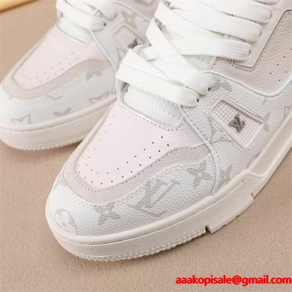 カジュアルシューズデザインにこだわり 2025新品セールルイ ヴィトンスニーカーコピー LOUIS VUITTON激安(日本最大級)