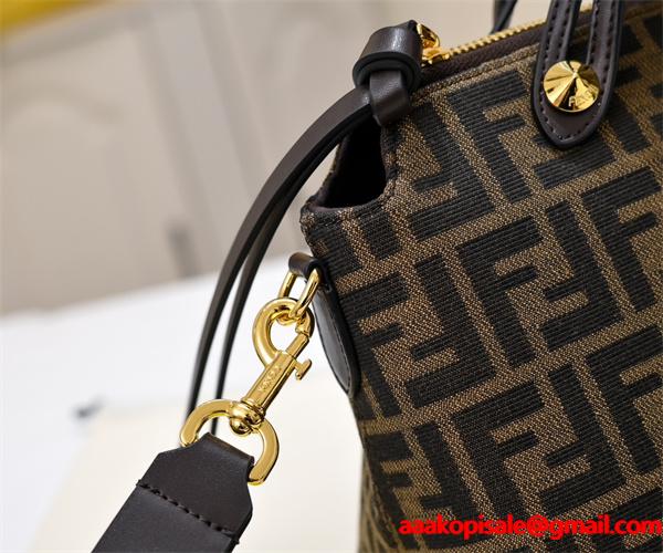 SALENo1完売人気   フェンディハンドバッグコピー2025-26最新 FENDI激安(日本最大級)