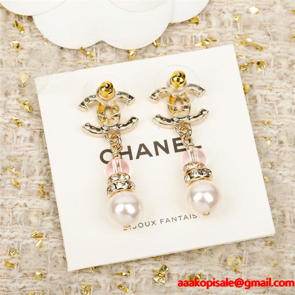 モードな雰囲気  ファッション度アップ  秋冬新作品シャネルピアスコピー 激安(日本最大級)