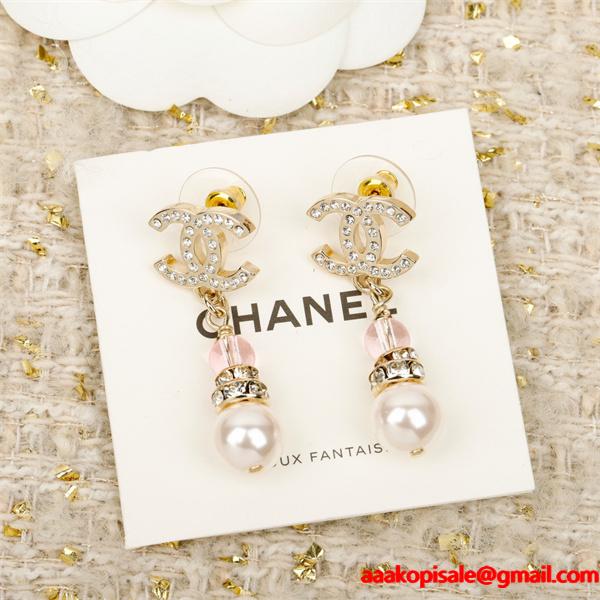 モードな雰囲気  ファッション度アップ  秋冬新作品シャネルピアスコピー 激安(日本最大級)