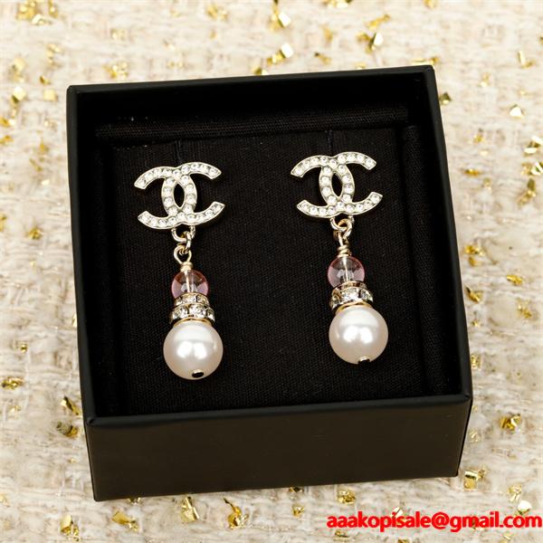 モードな雰囲気  ファッション度アップ  秋冬新作品シャネルピアスコピー 激安(日本最大級)