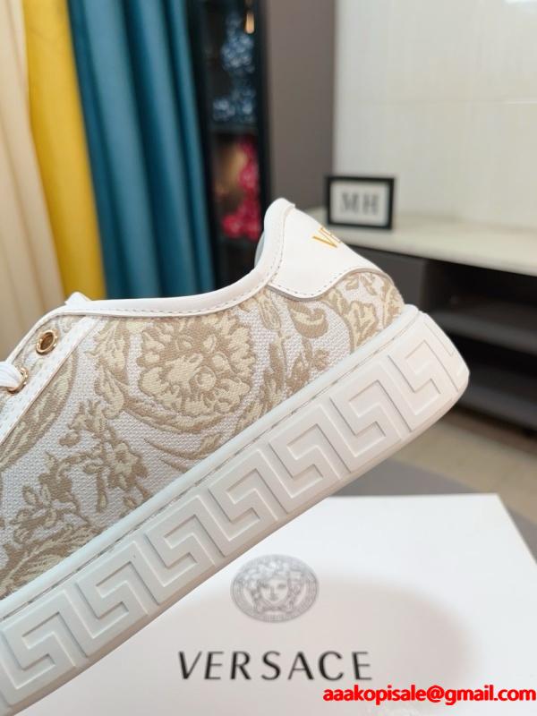 2025大好評　VERSACE-ヴェルサーチ　スニーカーコピー