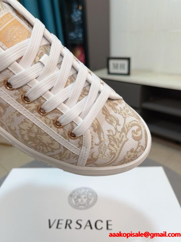 2025大好評　VERSACE-ヴェルサーチ　スニーカーコピー