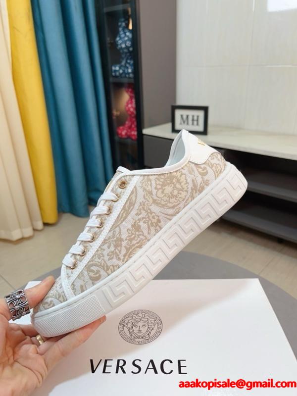 2025大好評　VERSACE-ヴェルサーチ　スニーカーコピー