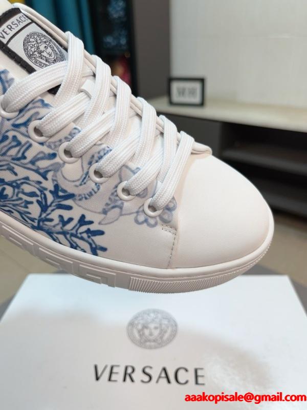 2025人気 VERSACE ヴェルサーチ カジュアルシューズ コピーこれからの季節大活躍  激安(日本最大級)