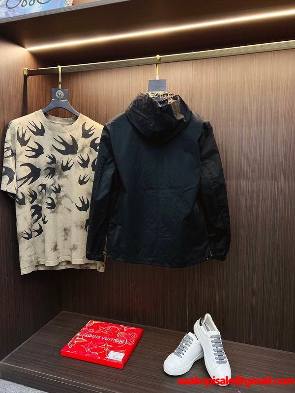 トレンド感のある 必須アイテム 超激得格安 ヴェルサーチ ジャケットコピーVERSACE  激安(日本最大級)