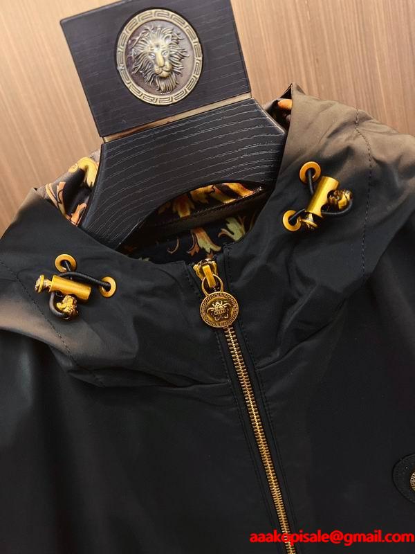 トレンド感のある 必須アイテム 超激得格安 ヴェルサーチ ジャケットコピーVERSACE  激安(日本最大級)