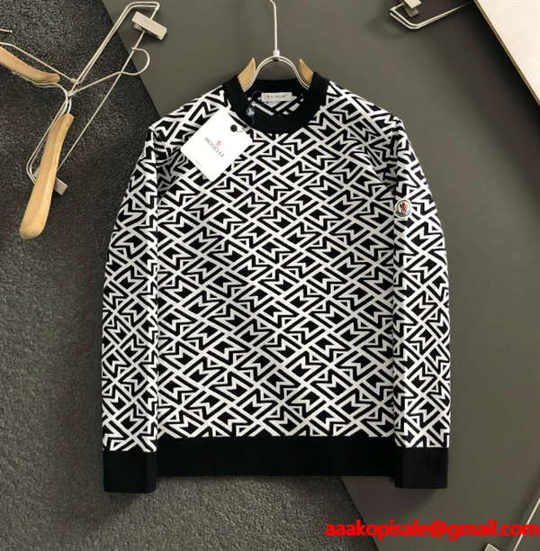 落ち着いた秋冬ファッション 2025-26着こなし モンクレール セーターコピーMONCLER 激安(日本最大級)