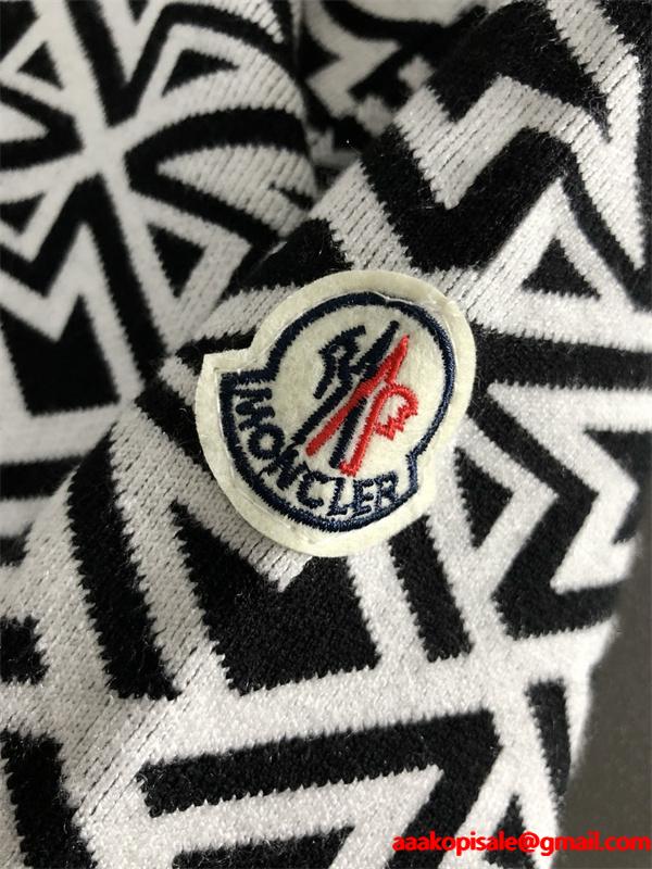 落ち着いた秋冬ファッション 2025-26着こなし モンクレール セーターコピーMONCLER 激安(日本最大級)