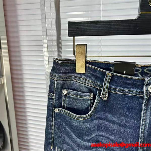 確定となる上品 VERSACE 爽やかなコーデにぴったり ヴェルサーチジーンズ ブランド コピー 激安(日本最大級)