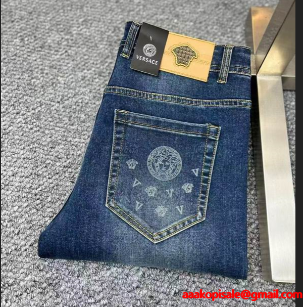 確定となる上品 VERSACE 爽やかなコーデにぴったり ヴェルサーチジーンズ ブランド コピー 激安(日本最大級)