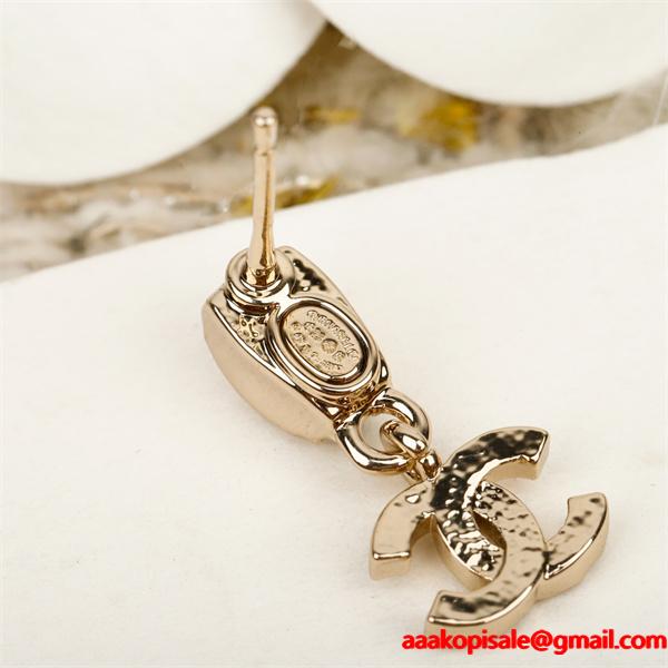 美しい効果も! いまが替え時!! シャネルピアスコピー激安セール_(日本最大級)