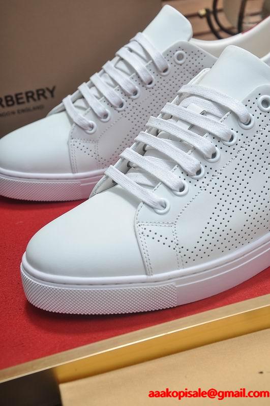 長年愛されてきた バーバリースニーカーコピー BURBERRY 高い評価ブランド激安通販 専門店